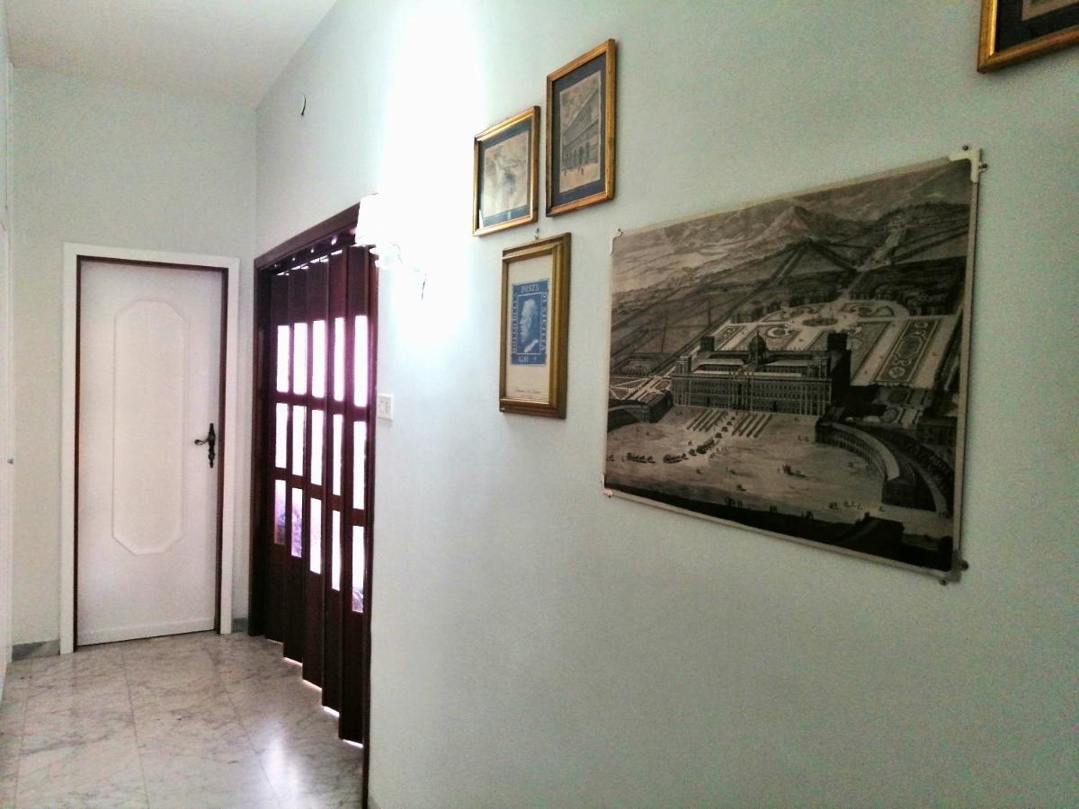 Residenza Carlo Di Borbone Apartment Caserta Bagian luar foto