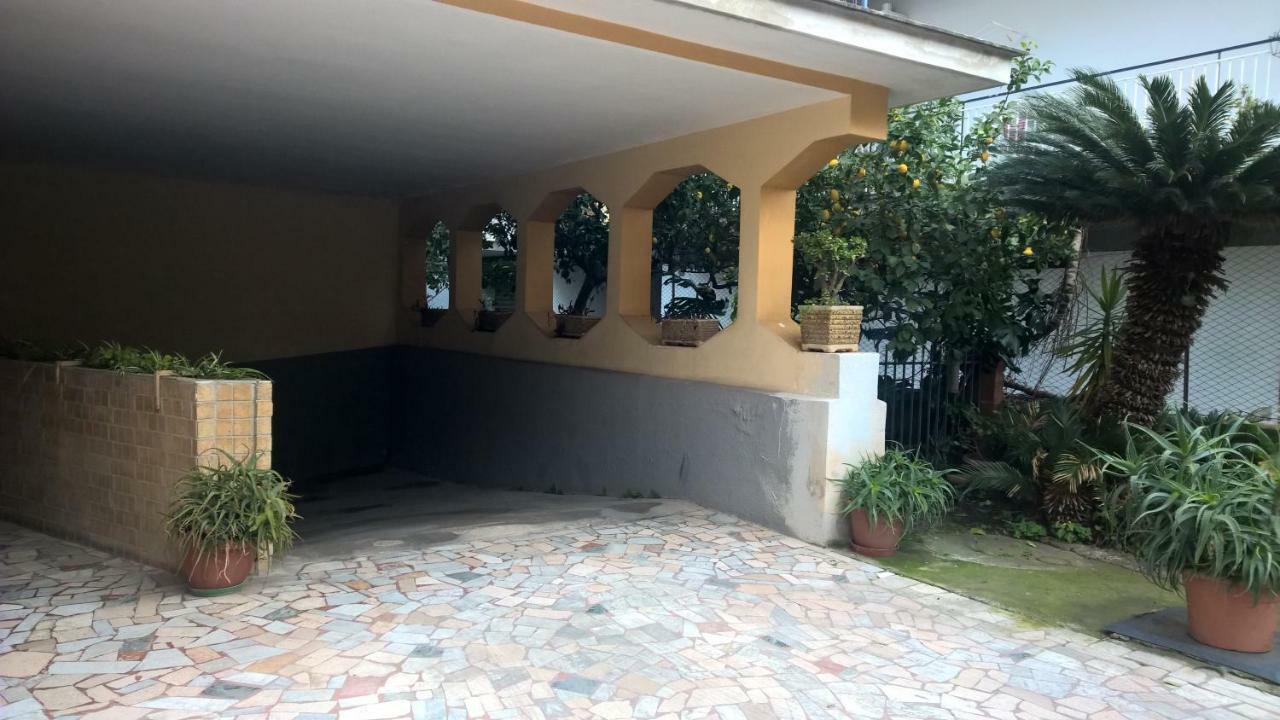 Residenza Carlo Di Borbone Apartment Caserta Bagian luar foto